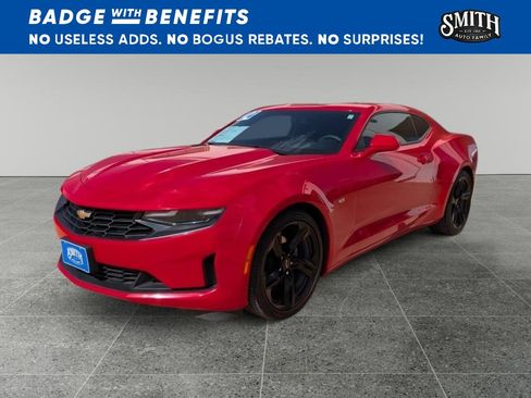 Used 2024 Chevrolet Camaro LT RWD image 8