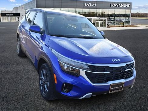 Certified 2024 Kia Seltos LX image 9