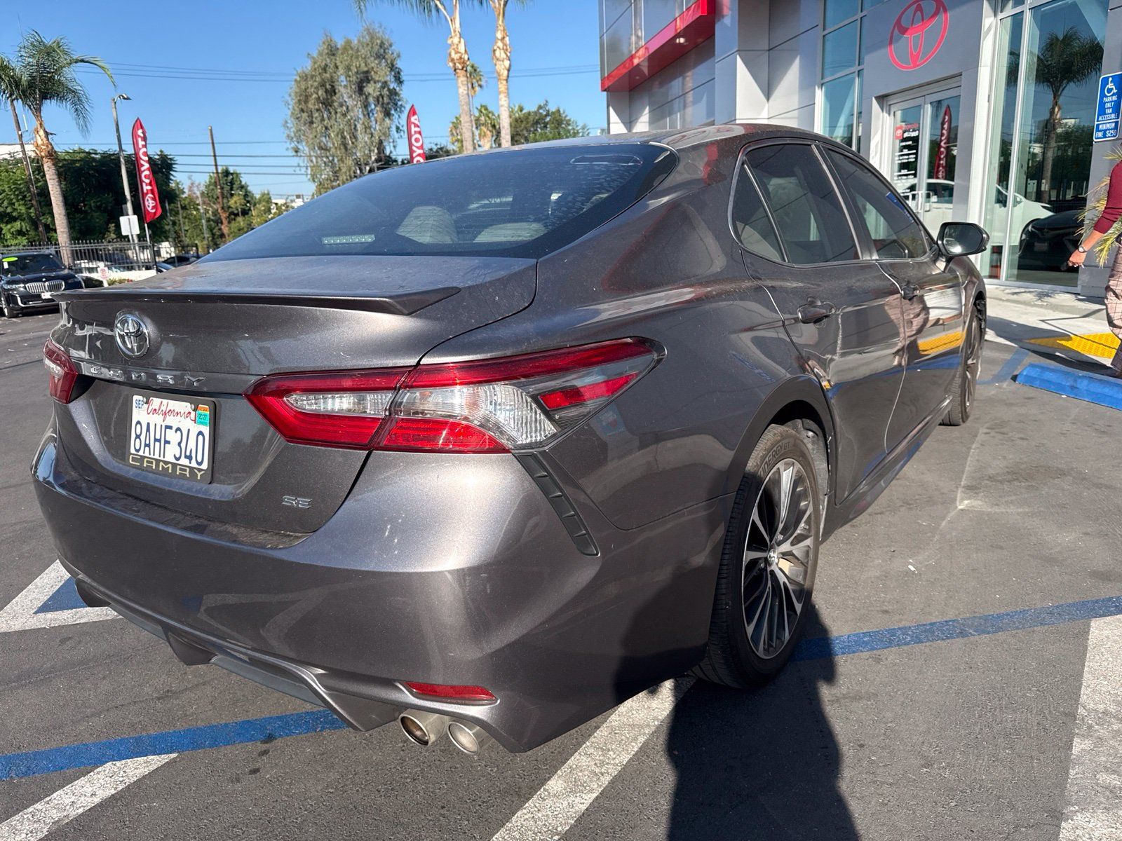 Used 2018 Toyota Camry SE FWD image 4