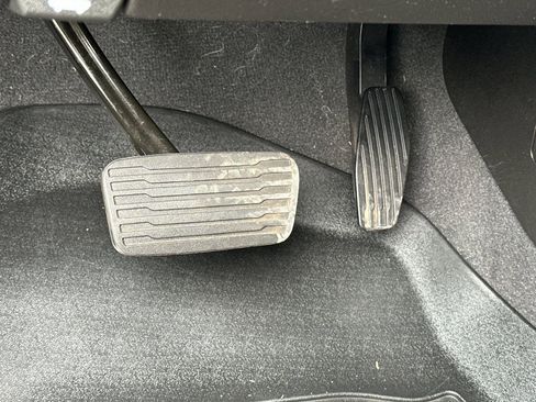 Used 2021 Chevrolet Suburban RST image 43