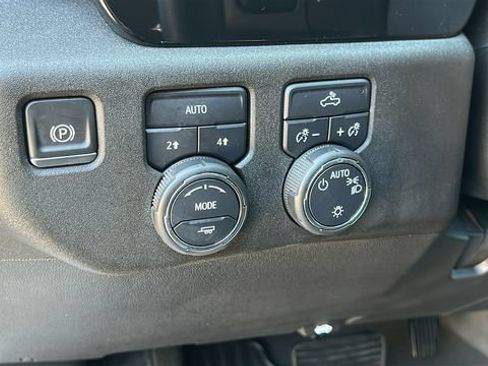 Used 2024 Chevrolet Silverado 1500 LT AWD/4WD image 21