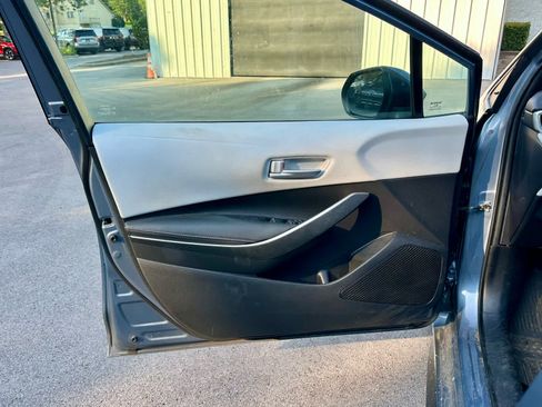 Used 2023 Toyota Corolla SE FWD image 8
