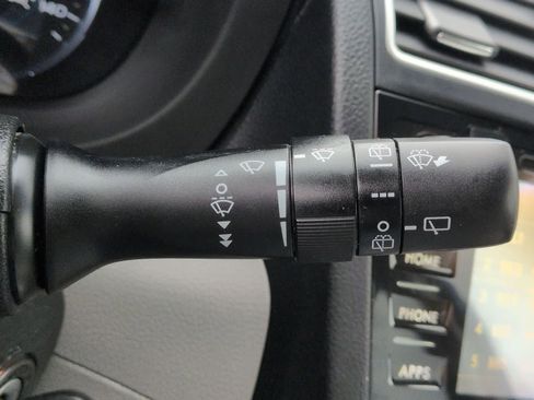 Used 2017 Subaru Forester 2.5i Limited image 28