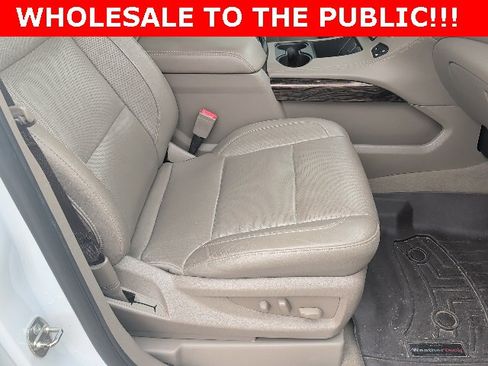 Used 2019 GMC Yukon XL SLT image 9