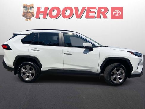 Used 2025 Toyota RAV4 XLE FWD image 2