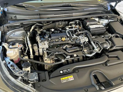 Used 2025 Toyota Corolla LE FWD image 12