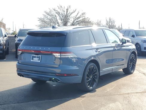 New 2026 Lincoln Aviator Reserve w/ Jet Appearance Package image 4