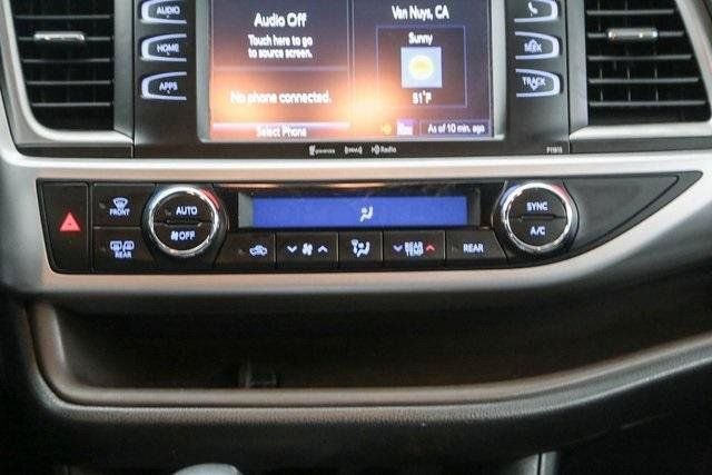 Certified 2019 Toyota Highlander Plus FWD image 12
