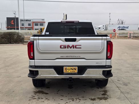 Used 2020 GMC Sierra 1500 SLT image 4