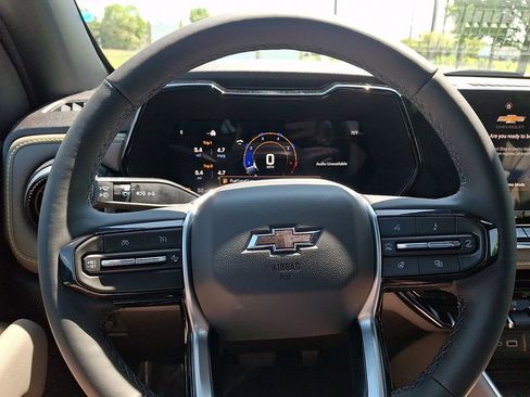 New 2026 Chevrolet Colorado ZR2 w/ Midnight Edition AWD/4WD image 14