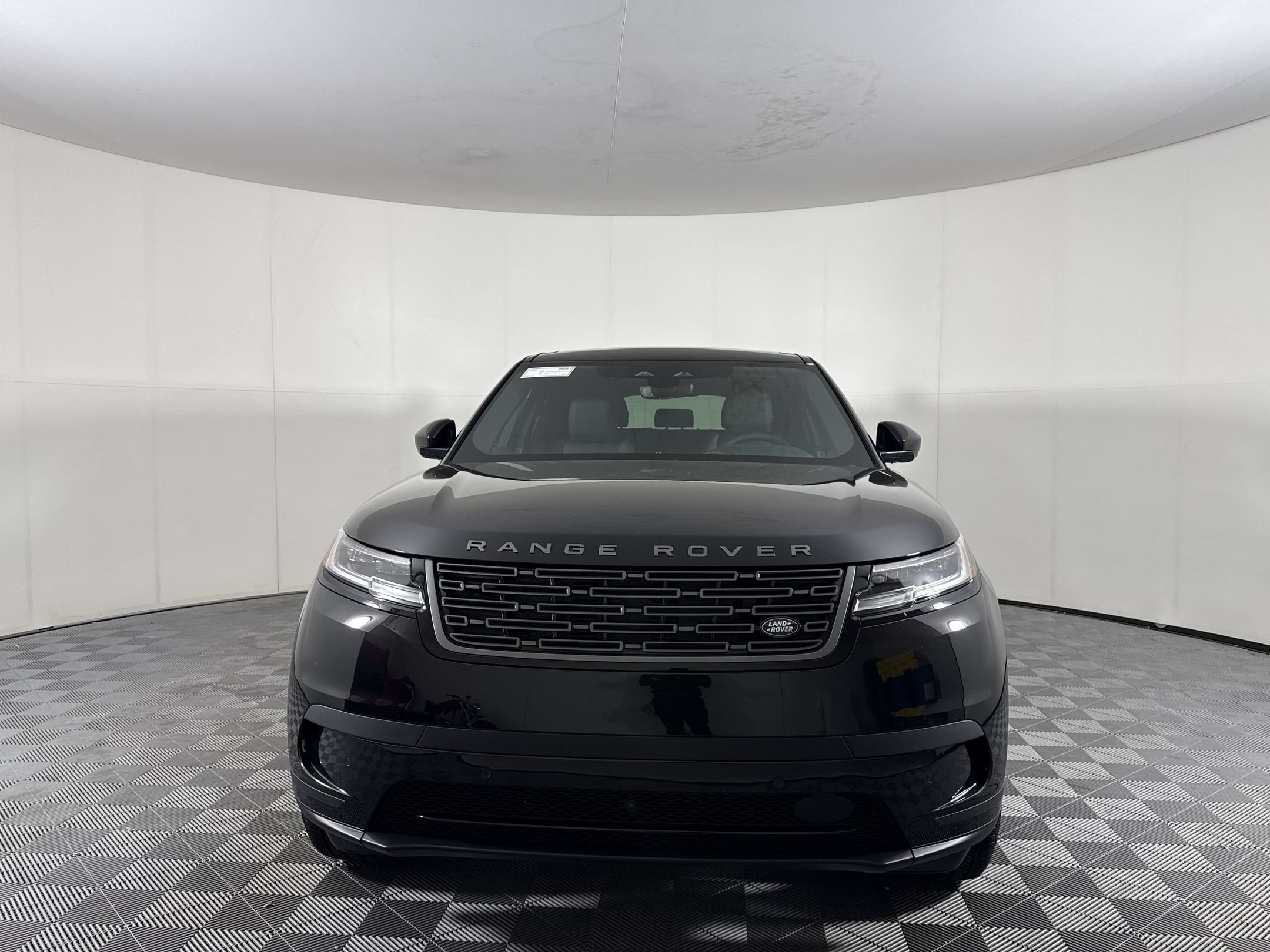 New 2026 Land Rover Range Rover Velar S AWD/4WD image 6