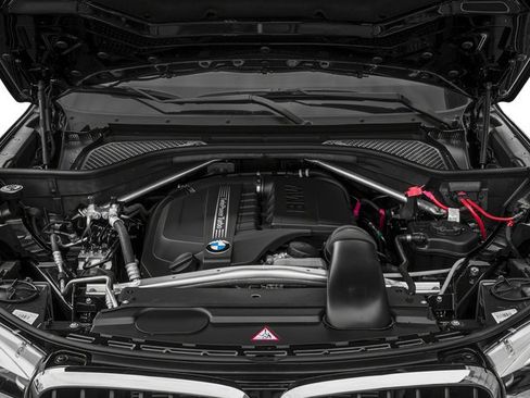 Used 2016 BMW X5 xDrive35d image 13