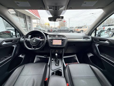 Used 2021 Volkswagen Tiguan SEL image 30