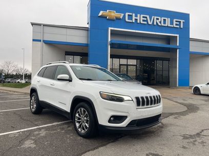 Used 2019 Jeep Cherokee Latitude Plus w/ Comfort/Convenience Group