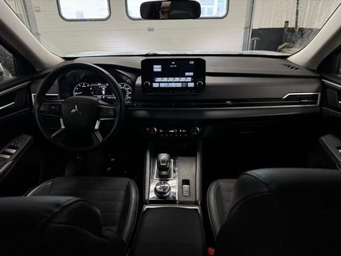 Used 2024 Mitsubishi Outlander SE image 21