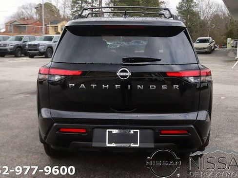 New 2026 Nissan Pathfinder SV image 6
