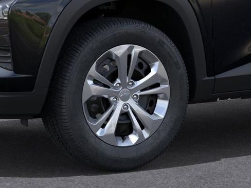 New 2026 Chevrolet Trax LS FWD image 9