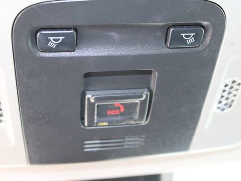 Used 2021 Toyota Camry SE image 24