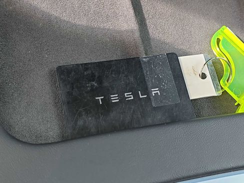 Used 2022 Tesla Model Y Performance image 24