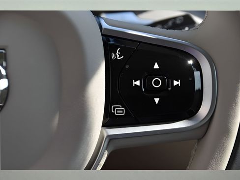 Certified 2026 Volvo V60 B5 Cross Country Plus w/ Protection Package Premier AWD/4WD image 35