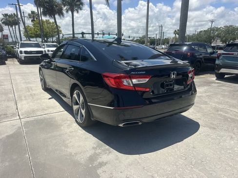 Used 2019 Honda Accord Touring image 8