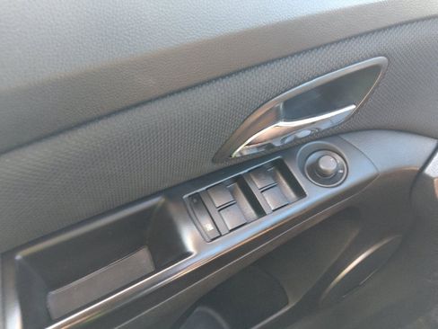 Used 2014 Chevrolet Cruze LT w/ All-Star Edition FWD image 27