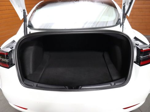 Used 2023 Tesla Model 3 Standard Range RWD image 13