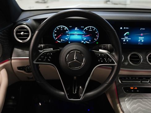 Used 2022 Mercedes-Benz E 350 4MATIC Sedan image 16
