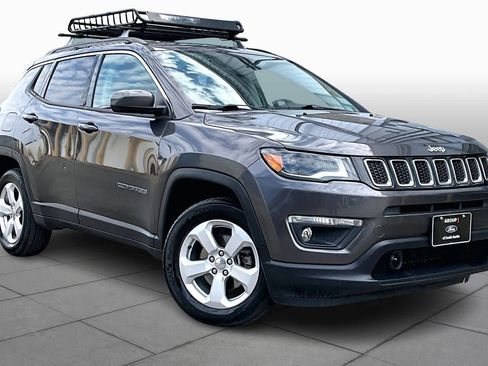 Used 2018 Jeep Compass Latitude w/ Popular Equipment Group image 3