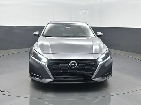 Used 2023 Nissan Altima 2.5 SL FWD image 30