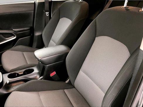 Used 2023 Kia Soul LX w/ Option Group 015 FWD image 17