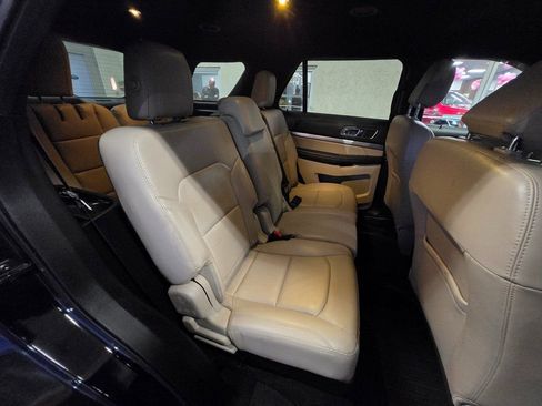 Used 2018 Ford Explorer XLT w/ Equipment Group 202A image 24