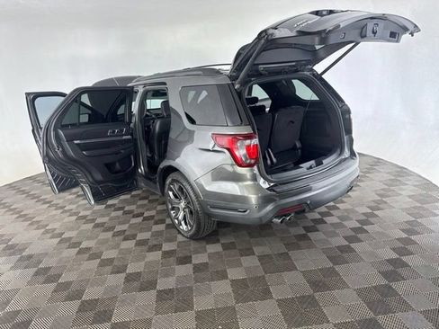 Used 2018 Ford Explorer Sport w/ Equipment Group 401A AWD/4WD image 18