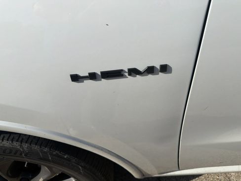 Used 2022 Dodge Durango R/T w/ Blacktop Package AWD/4WD image 2