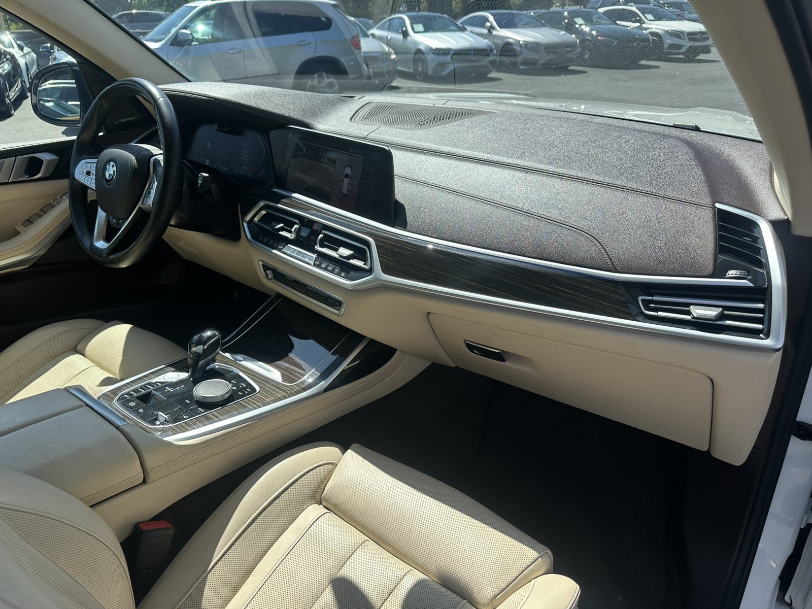 Used 2019 BMW X7 xDrive50i w/ Premium Package AWD/4WD image 21