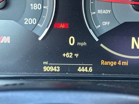 Used 2015 BMW M4 Convertible image 30