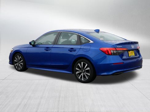 Certified 2022 Honda Civic EX image 5