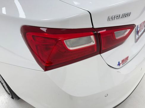 Used 2025 Chevrolet Malibu LT FWD image 36