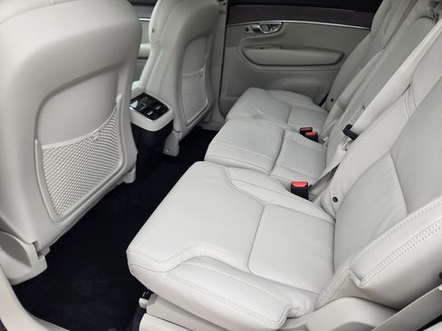 New 2026 Volvo XC90 B6 Ultra image 31