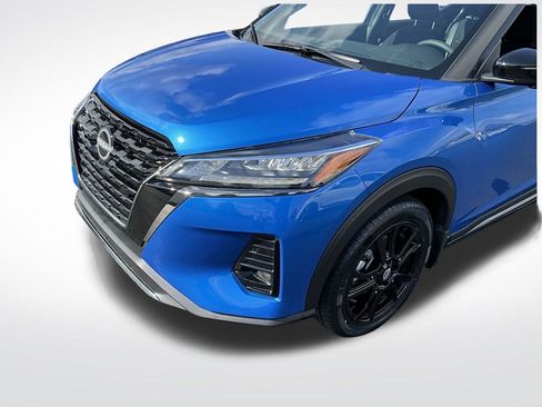 Used 2023 Nissan Kicks SR image 27