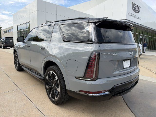 Certified 2026 Cadillac Escalade IQL Sport 1 w/ LPO, Floor Liner Package AWD/4WD image 5