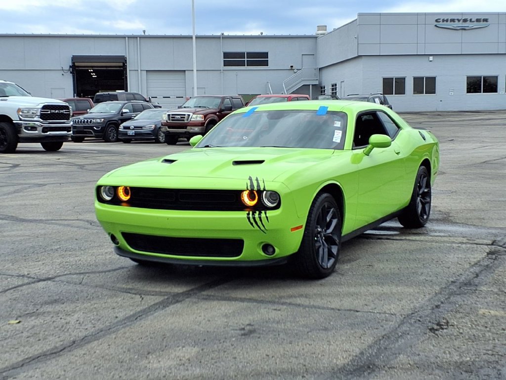 Used 2023 Dodge Challenger SXT w/ Blacktop Package RWD image 2