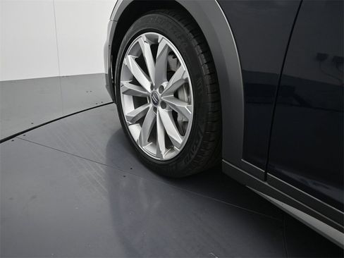 Used 2020 Audi A6 3.0T allroad Prestige w/ Prestige Package image 12