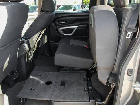 Used 2023 Nissan Titan SV w/ SV Convenience Package image 33