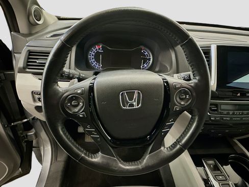 Used 2016 Honda Pilot Elite image 18