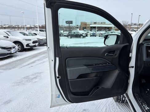 Used 2016 Chevrolet Colorado Z71 image 10