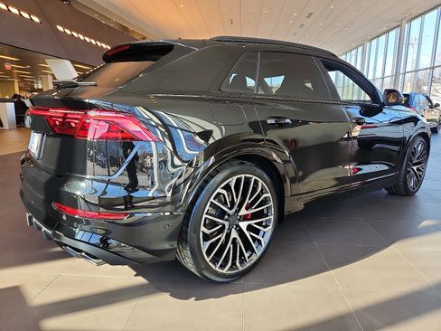 New 2026 Audi SQ8 Prestige image 7