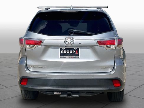 Used 2016 Toyota Highlander Limited FWD image 5