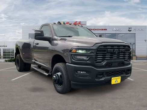 New 2026 RAM 3500 Tradesman AWD/4WD image 7