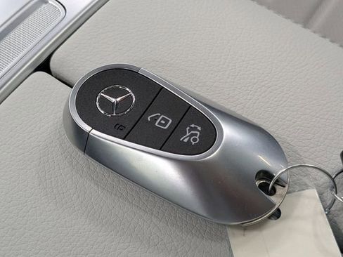 New 2026 Mercedes-Benz GLC 300 4MATIC image 30